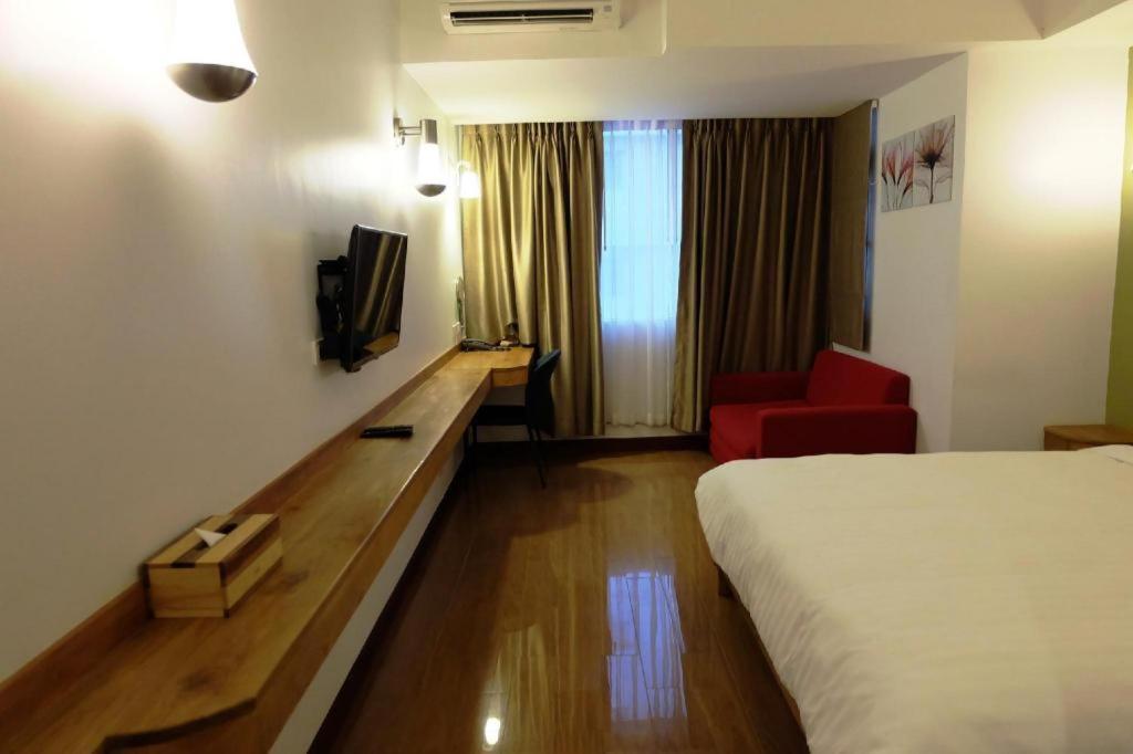 Hotel Cozy At 9 And Kitchen 3*
